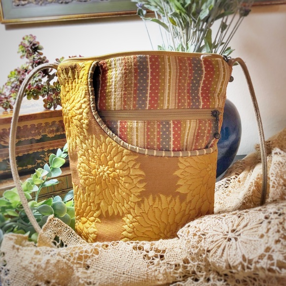 Maruca Handbags - Maruca Designs Handcrafted Textile Sling Bag